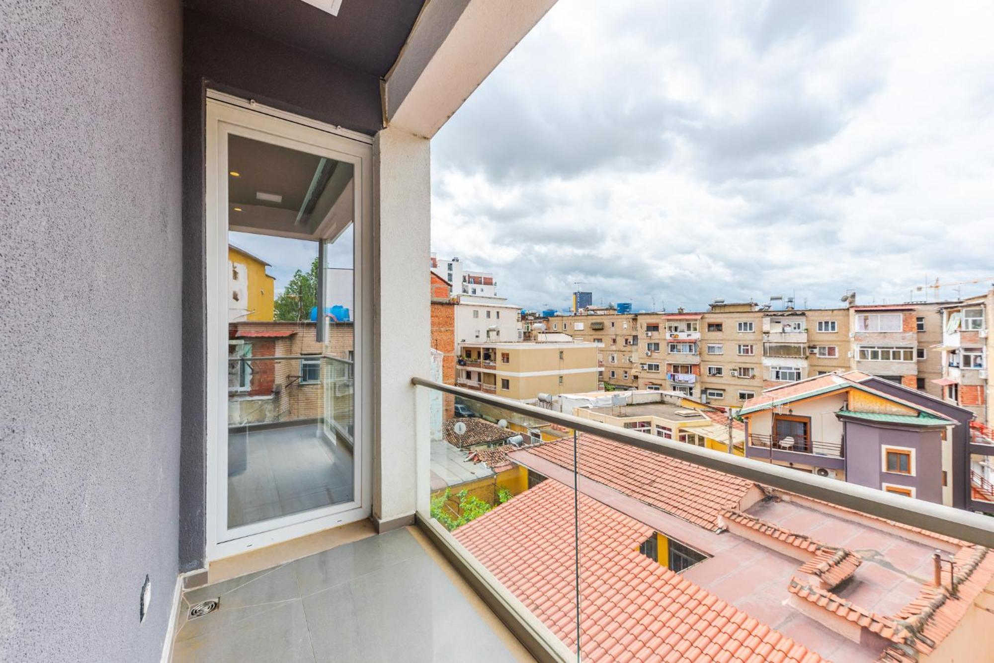 Mumba Apartments By Kondo Stays Tirana Buitenkant foto